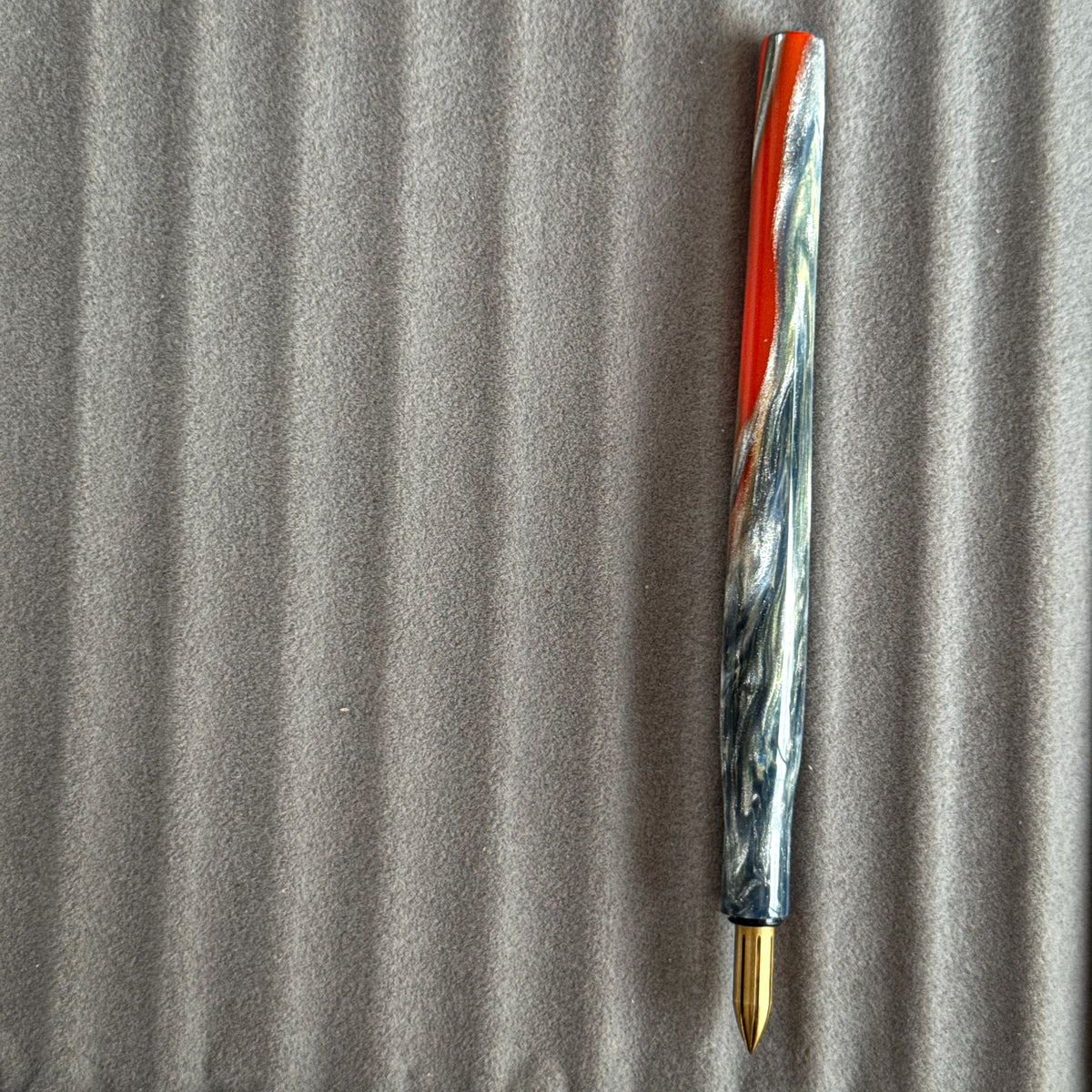 Elphi (Nib Holder)