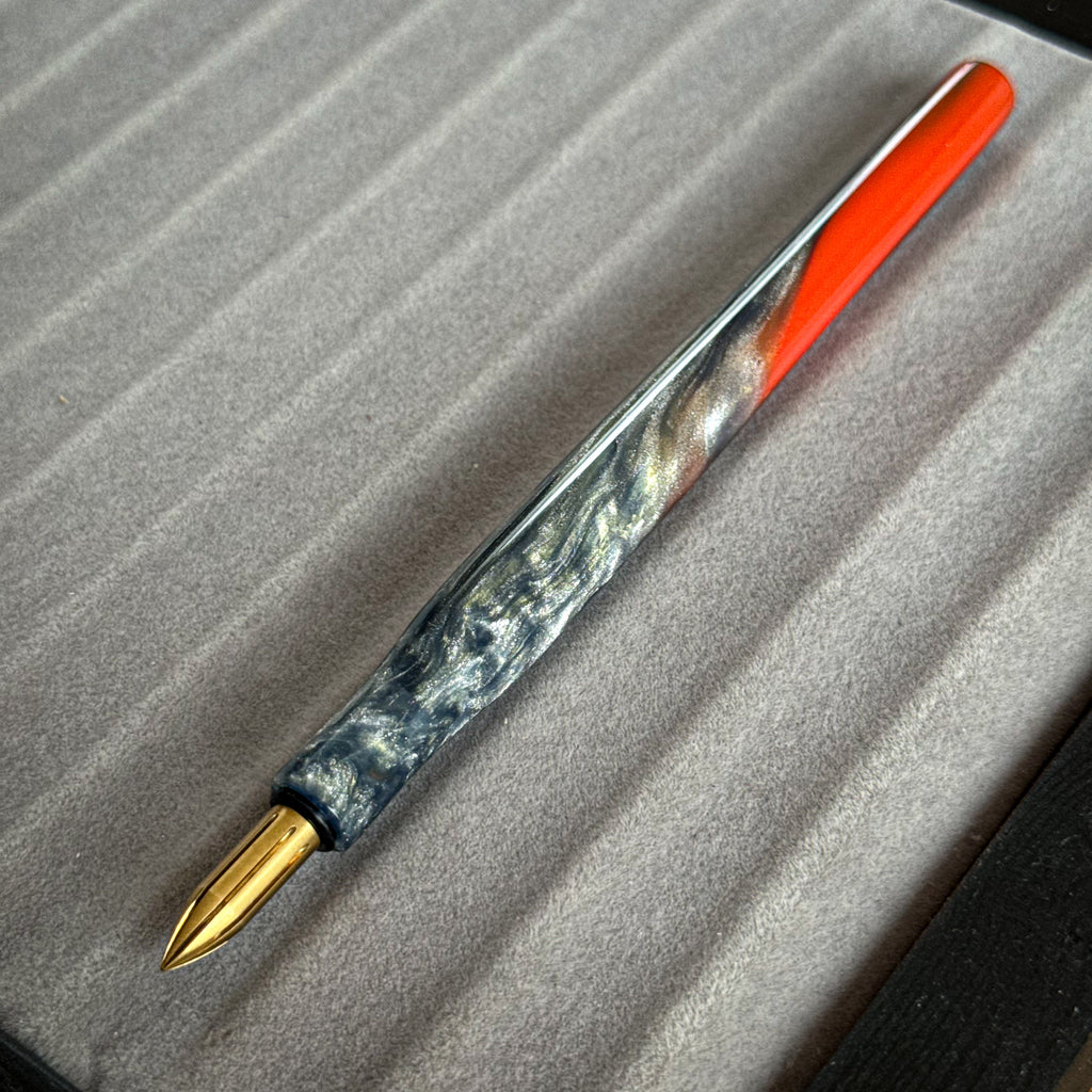 Elphi (Nib Holder)