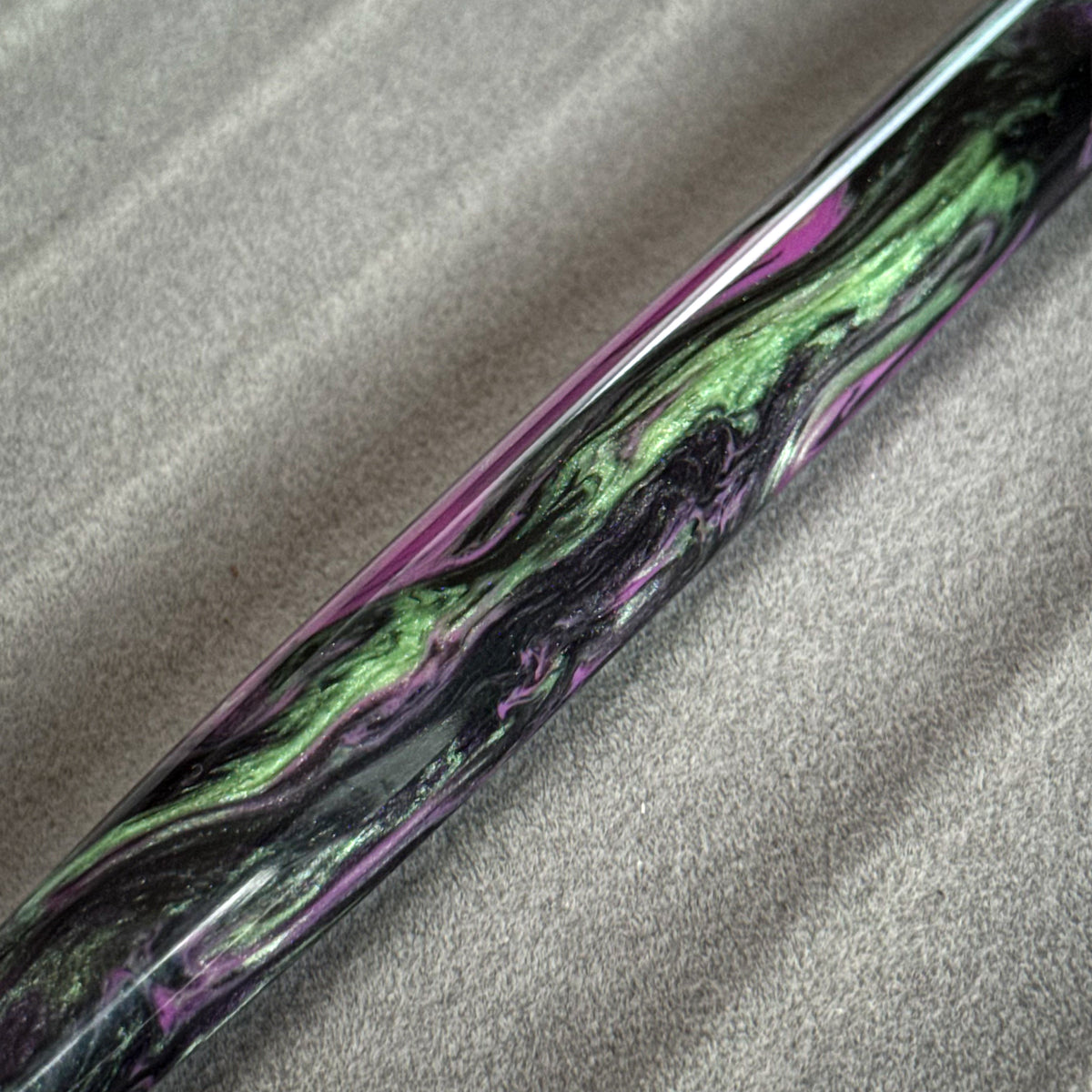Velvet Garden (Nib Holder)
