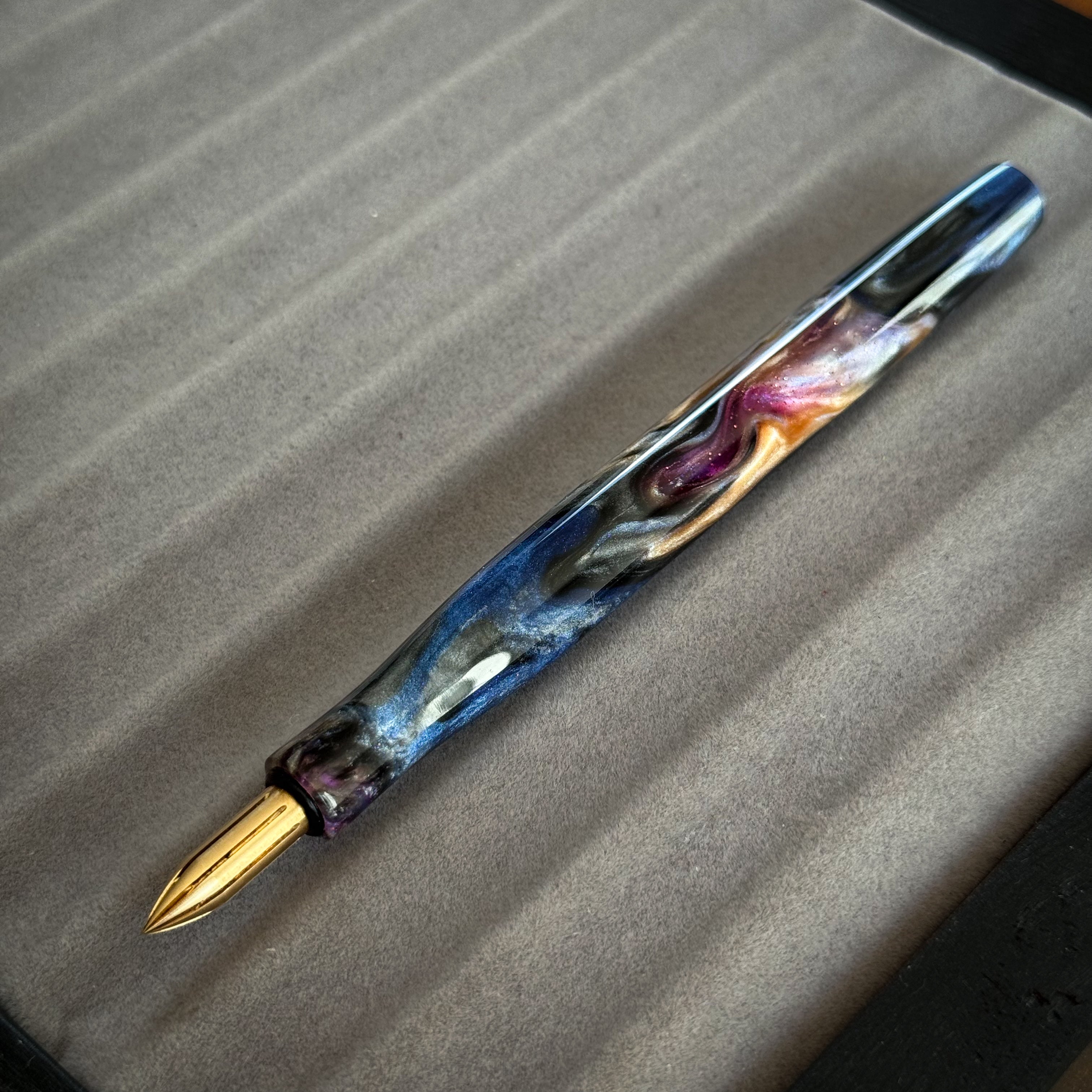 Silent Nebula (Nib Holder)