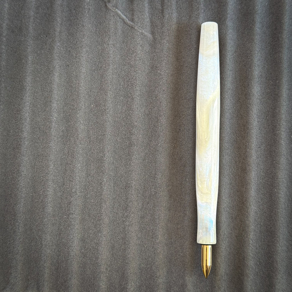 Moon Dusk (Nib Holder)