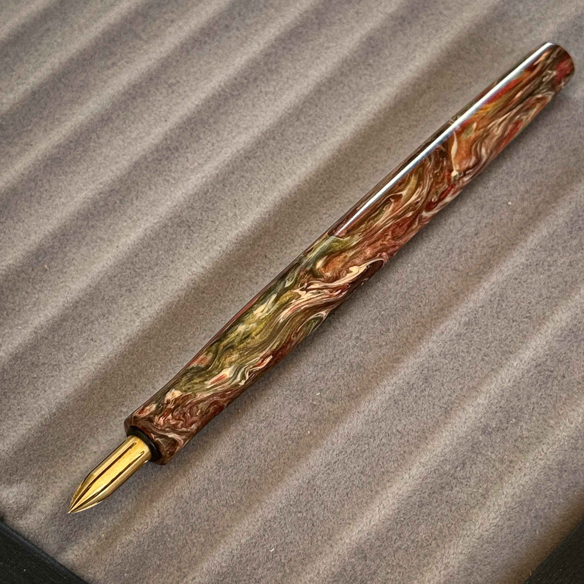Harvesttone (Nib Holder)