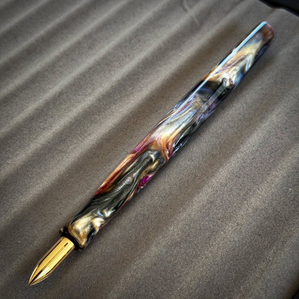 Silent Nebula (Nib Holder)