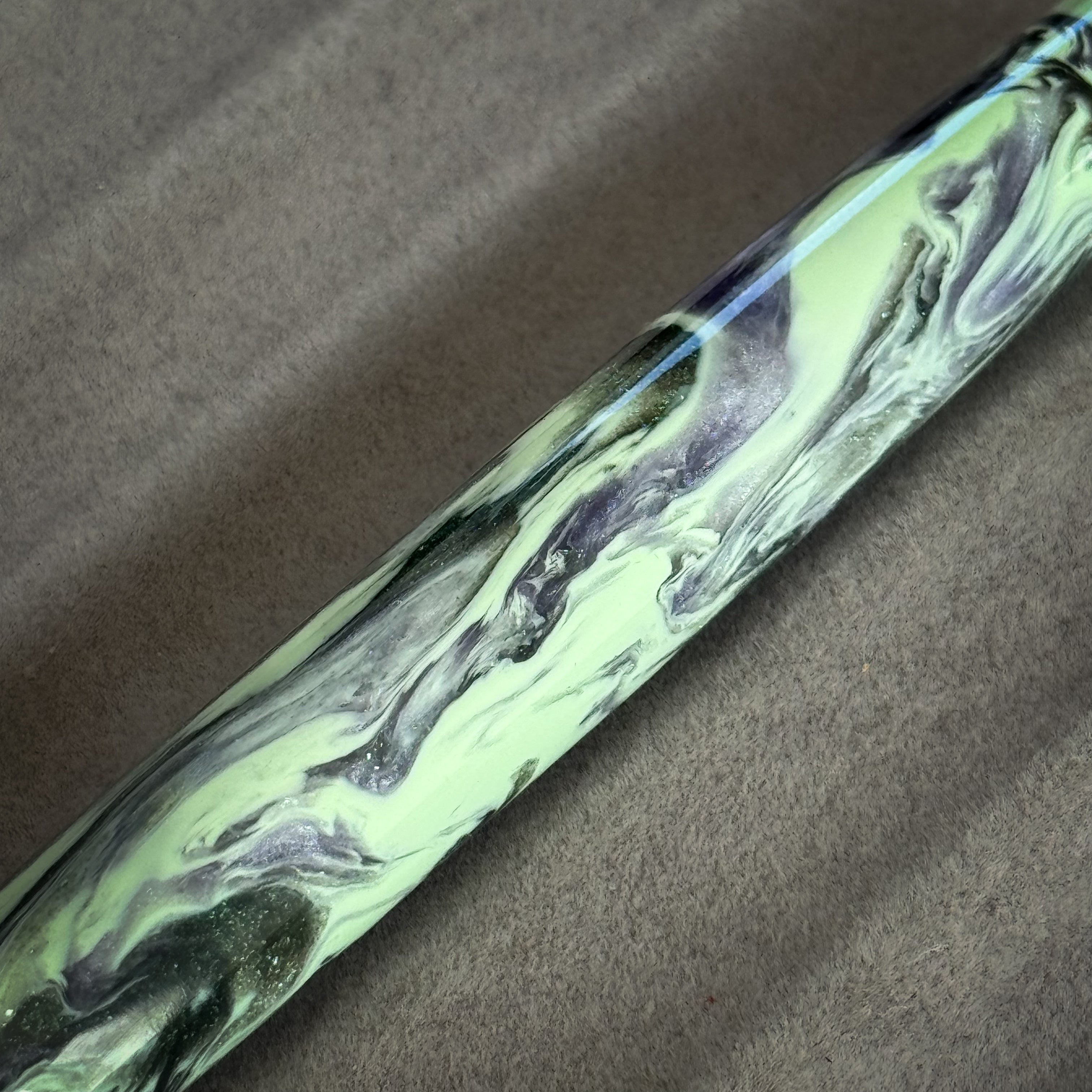 Pistachio Cream (Nib Holder)