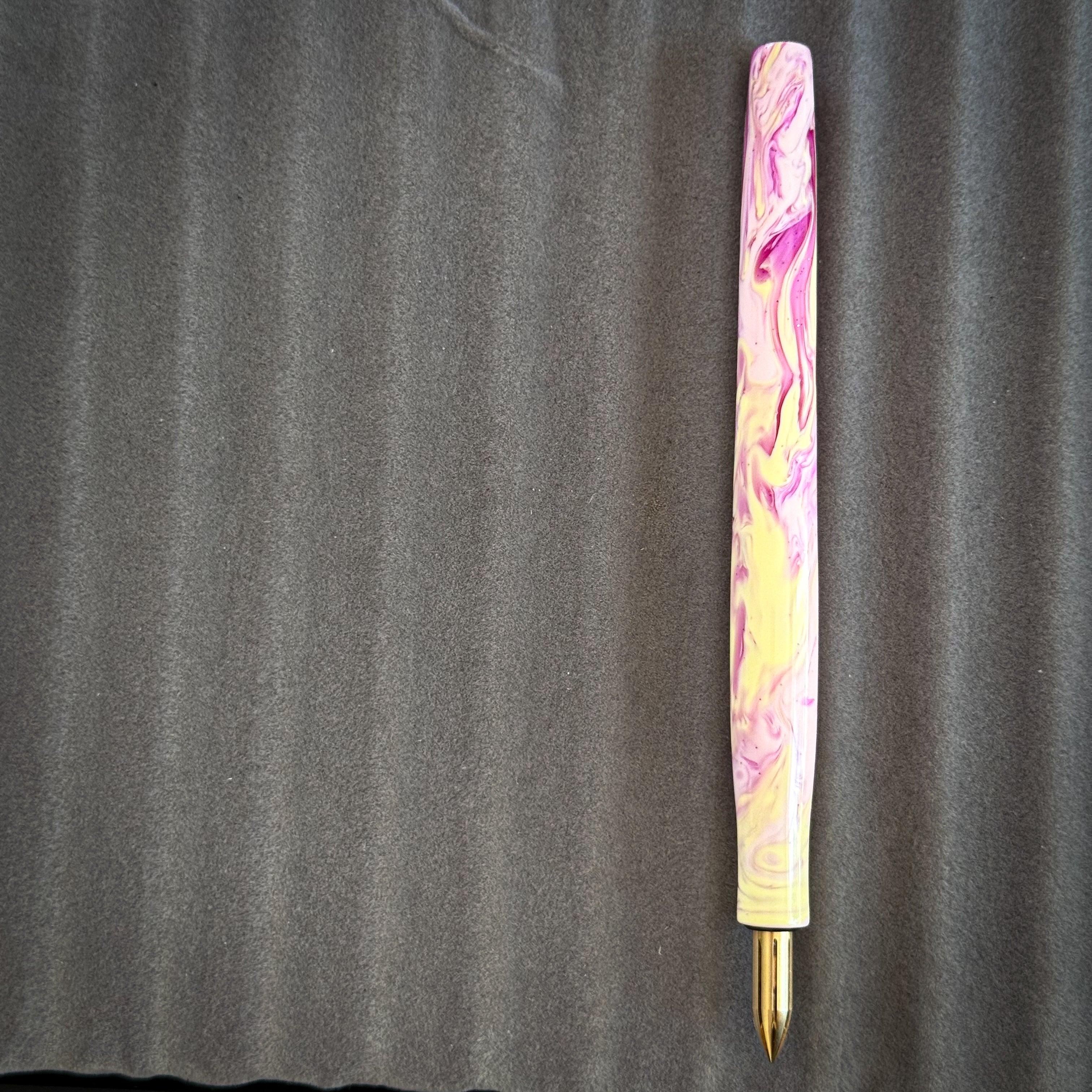 Gilded Orchid (Nib Holder)