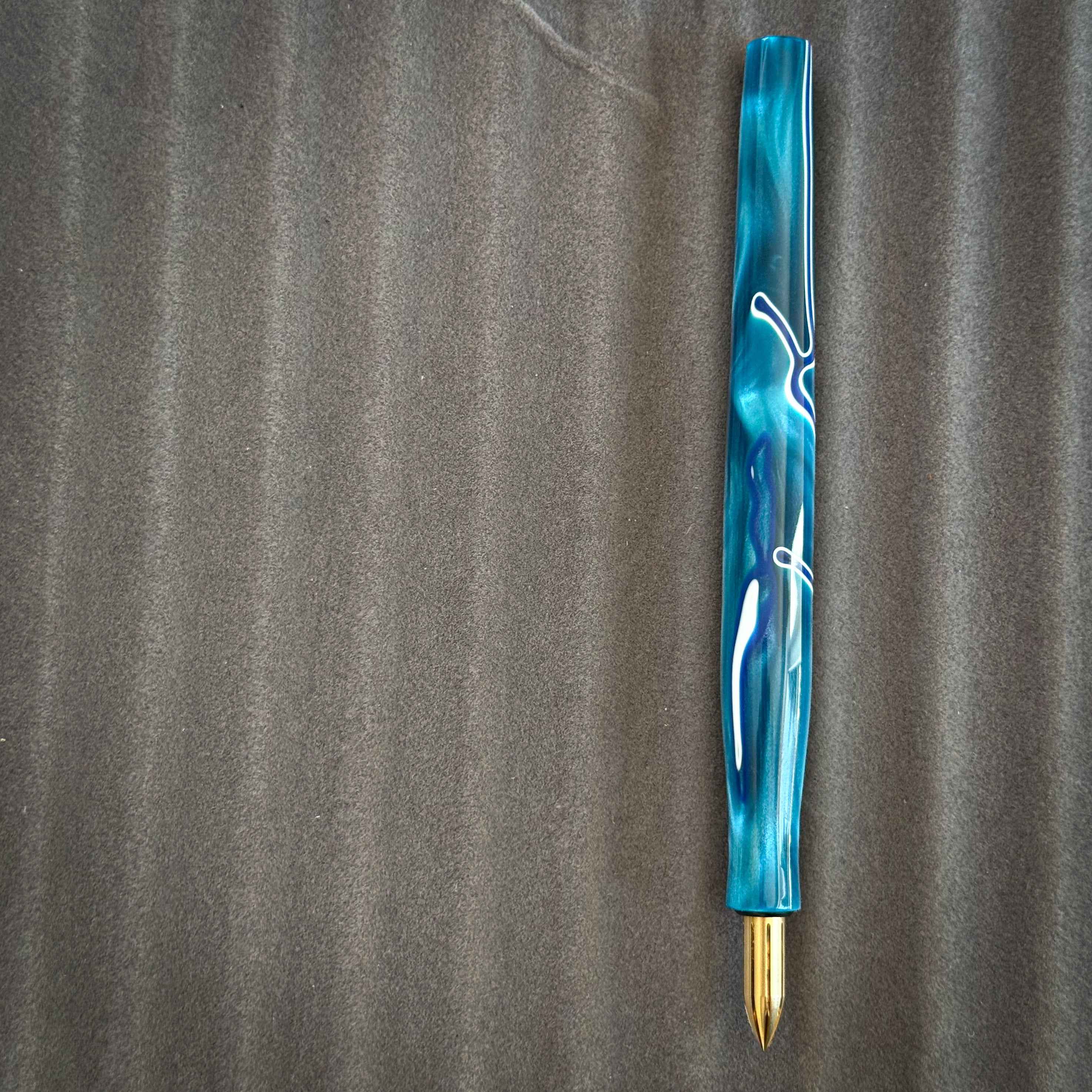 Aqua di Bologna (Nib Holder)