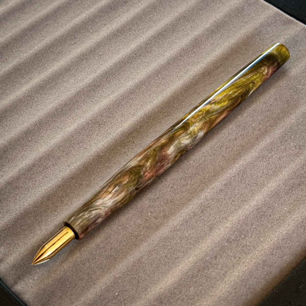 Nostalgia (Nib Holder)