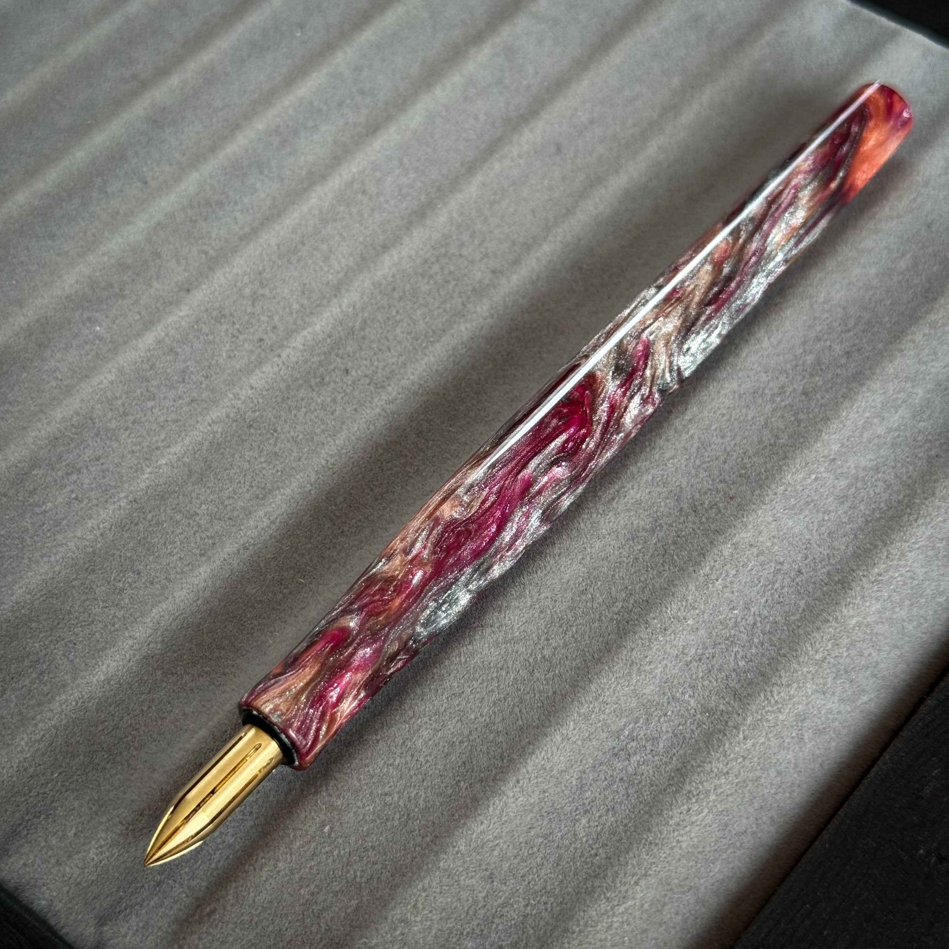 Blush Of Sin (Nib Holder)