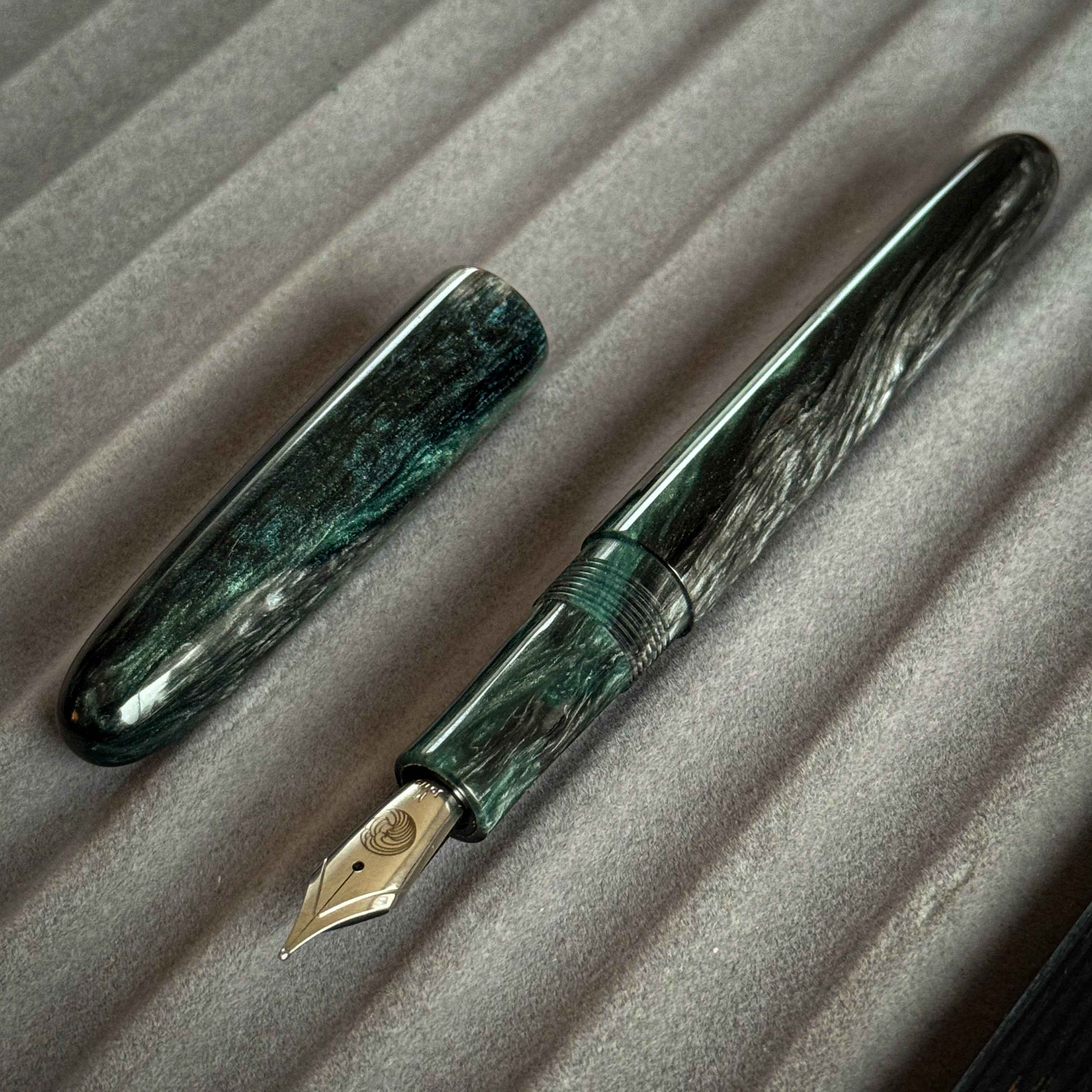 Green Night Skies (Cigar)