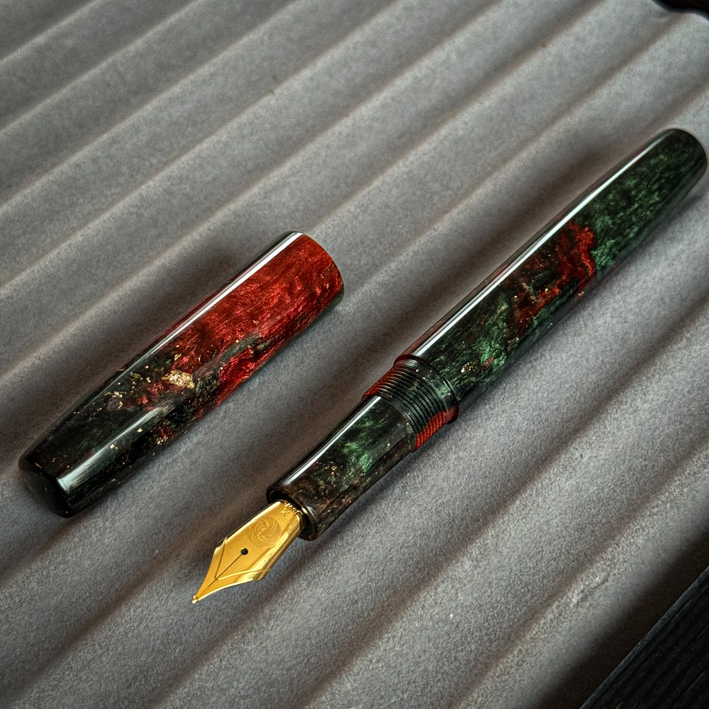 Golden Noel (Hybrid)