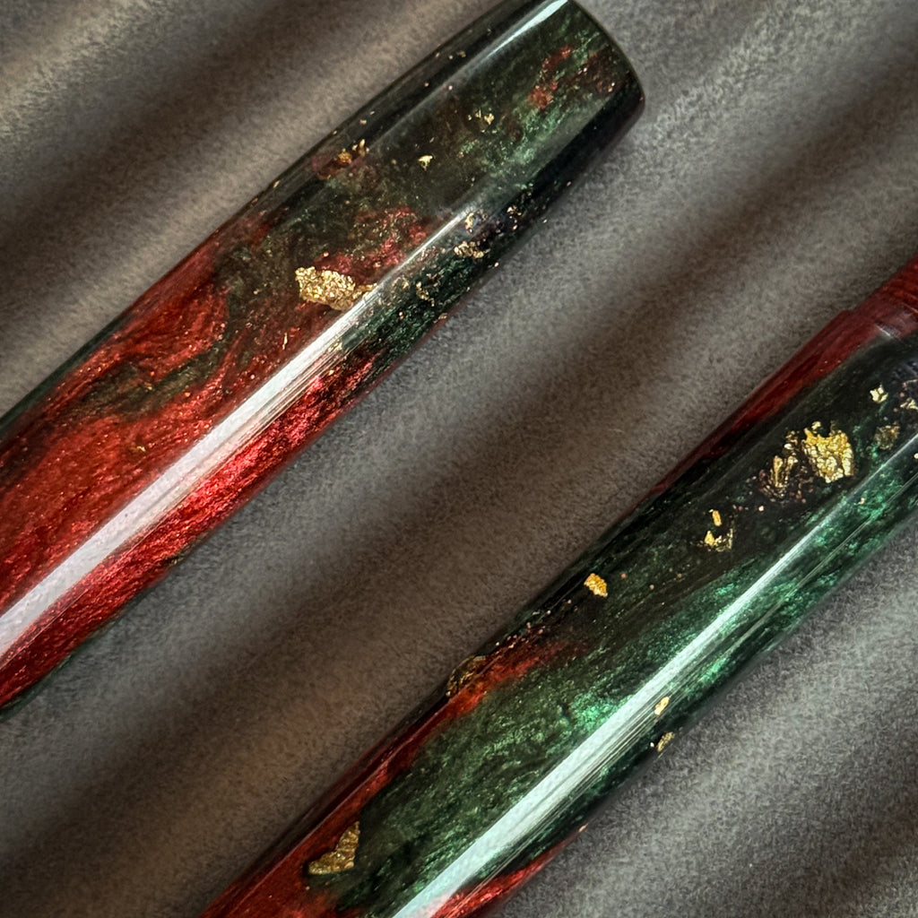 Golden Noel (Hybrid)